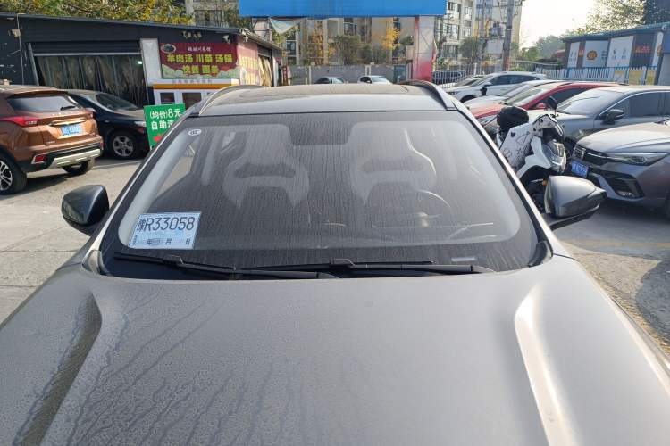 Used CHANGAN OSHAN X5 PLUS 2023 Revised 1.5T DCT Smart & Fun AI Edition Roof