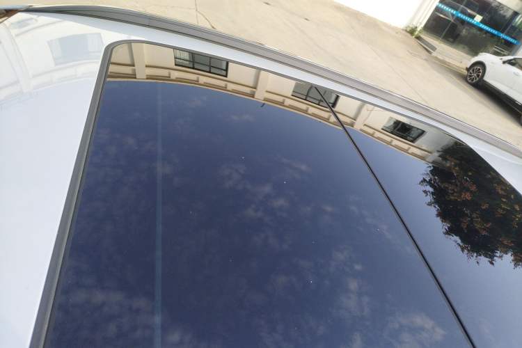 Used CHANGAN OSHAN X5 PLUS 2023 1.5T DCT Smart & Fun AI Edition Roof