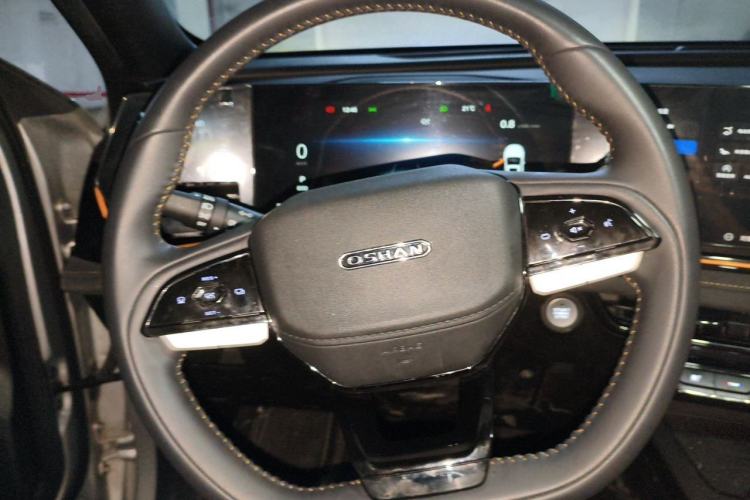 Used CHANGAN OSHAN X5 PLUS 2023 Revised 1.5T DCT Smart & Fun AI Edition Steering Wheel