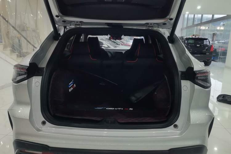 Used CHANGAN OSHAN X5 PLUS 2023 1.5T DCT Excellence Edition Trunk