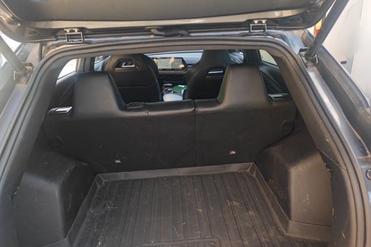 Used CHANGAN OSHAN X5 PLUS 2023 Revised 1.5T DCT Excellence Edition Trunk