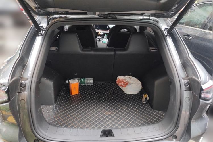 Used CHANGAN OSHAN X5 PLUS 2023 Revised Version 1.5T DCT Navigation Edition Trunk