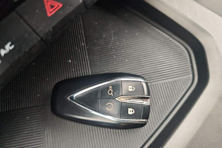 Used CHANGAN OSHAN X5 PLUS 2023 Revised Version 1.5T DCT Navigation Edition Vehicle Key