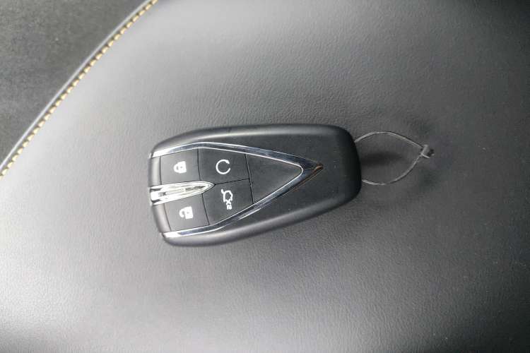 Used CHANGAN OSHAN X5 PLUS 2023 Revised 1.5T DCT Excellence Edition Vehicle Key