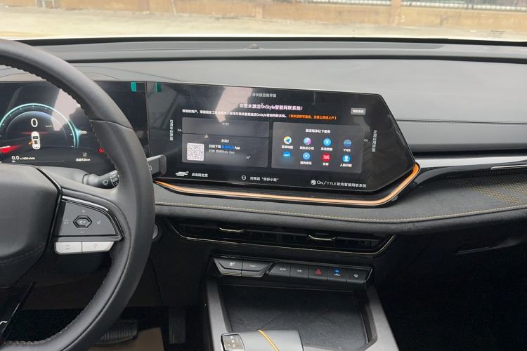 Used CHANGAN OSHAN X5 PLUS 2023 Revised 1.5T DCT Excellence Edition Audio And AC Panel