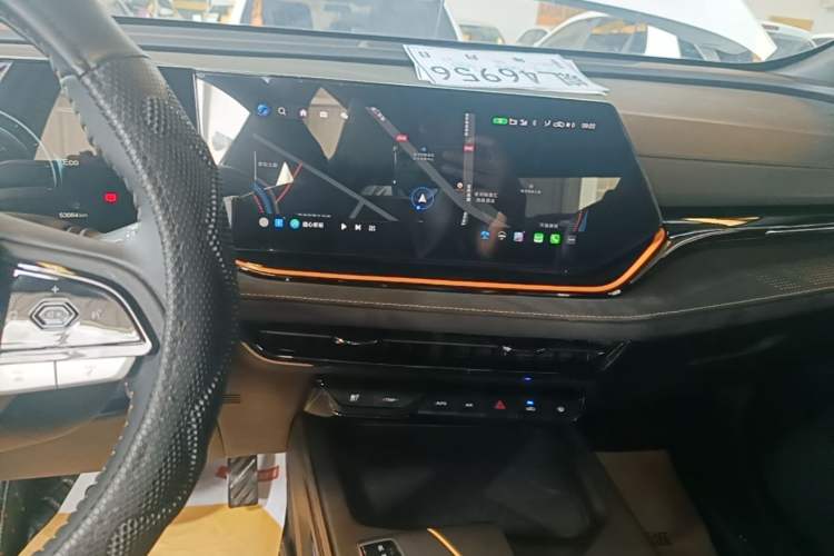 Used CHANGAN OSHAN X5 PLUS 2023 1.5T DCT Excellence Edition Audio And AC Panel