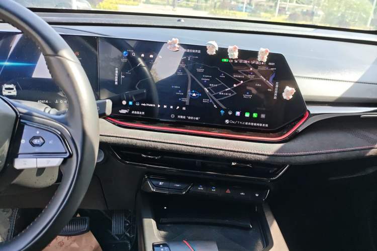 Used CHANGAN OSHAN X5 PLUS 2023 1.5T DCT Navigation Edition Audio And AC Panel