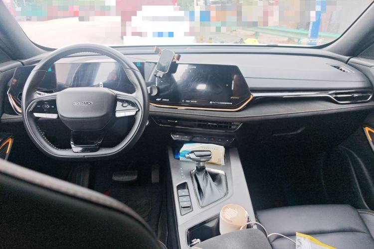 Used CHANGAN OSHAN X5 PLUS 2023 1.5T DCT Pioneer Edition Center Console