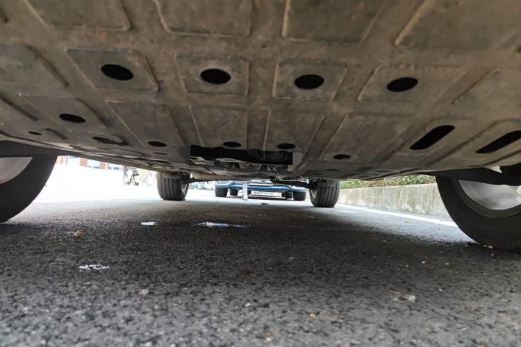 Used CHANGAN OSHAN X5 PLUS 2023 1.5T DCT Navigation Edition Chassis Front
