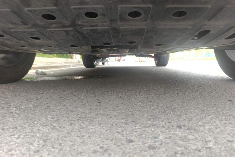 Used CHANGAN OSHAN X5 PLUS 2023 Revised 1.5T DCT Pioneer Edition Chassis Front