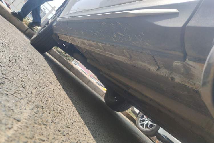 Used CHANGAN OSHAN X5 PLUS 2023 1.5T DCT Navigation Edition Chassis Front Right