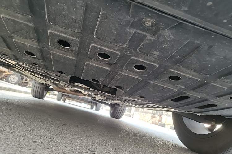 Used CHANGAN OSHAN X5 PLUS 2023 1.5T DCT Excellence Edition Chassis Front