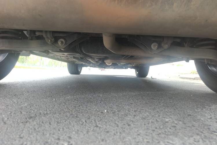 Used CHANGAN OSHAN X5 PLUS 2023 Revised 1.5T DCT Pioneer Edition Chassis Rear