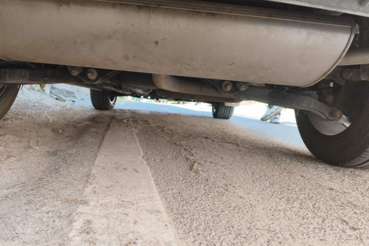 Used CHANGAN OSHAN X5 PLUS 2023 Revised 1.5T DCT Pioneer Edition Chassis Rear