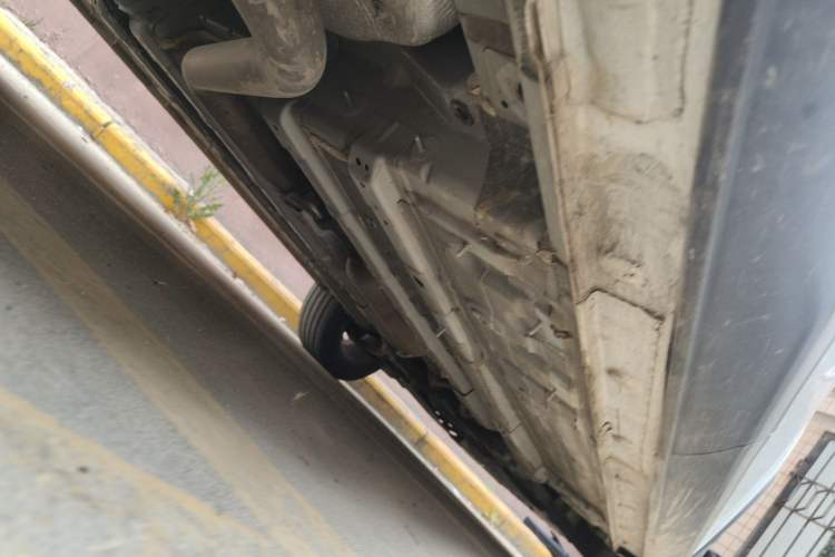 Used CHANGAN OSHAN X5 PLUS 2023 1.5T DCT Pioneer Edition Chassis Rear Right
