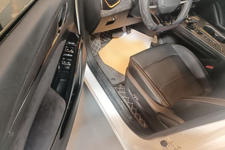 Used CHANGAN OSHAN X5 PLUS 2023 1.5T DCT Excellence Edition Driver Seat