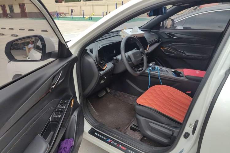 Used CHANGAN OSHAN X5 PLUS 2023 1.5T DCT Enjoyment Version Driver Seat