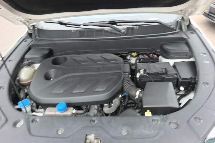Used CHANGAN OSHAN X5 PLUS 2023 1.5T DCT Excellence Edition Engine Bay
