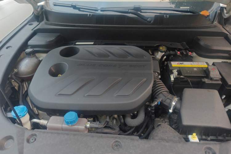 Used CHANGAN OSHAN X5 PLUS 2023 1.5T DCT Excellence Edition Engine Bay