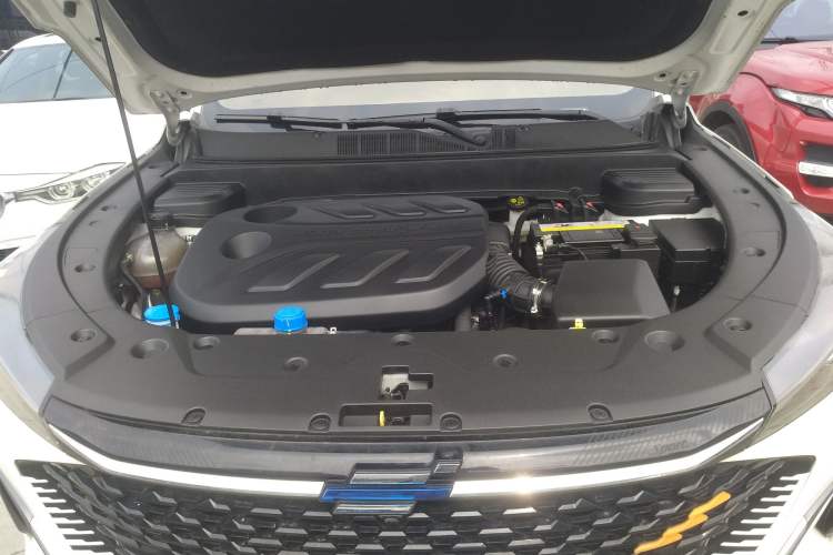 Used CHANGAN OSHAN X5 PLUS 2023 Revised 1.5T DCT Excellence Edition Engine Bay