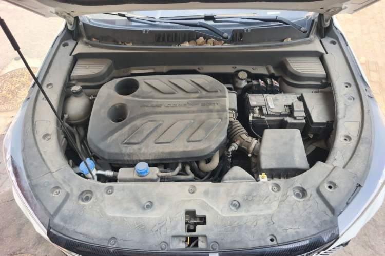 Used CHANGAN OSHAN X5 PLUS 2023 1.5T DCT Navigation Edition Engine Bay