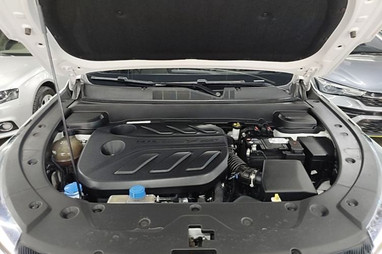 Used CHANGAN OSHAN X5 PLUS 2023 Revised 1.5T DCT Pioneer Edition Engine Bay
