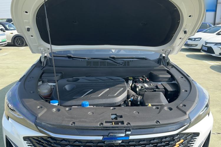 Used CHANGAN OSHAN X5 PLUS 2023 Revised 1.5T DCT Pioneer Edition Engine Bay