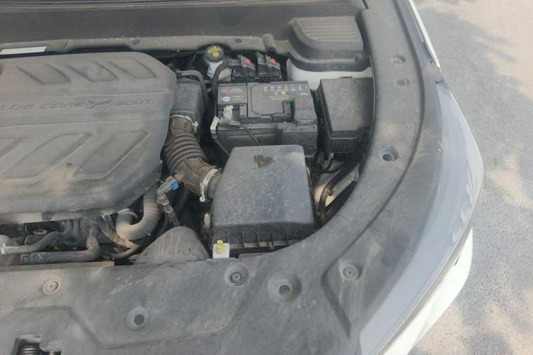 Used CHANGAN OSHAN X5 PLUS 2023 Revised 1.5T DCT Pioneer Edition Engine Bay Left