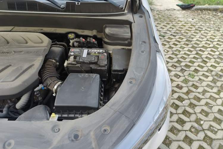 Used CHANGAN OSHAN X5 PLUS 2023 1.5T DCT Smart & Fun AI Edition Engine Bay Left