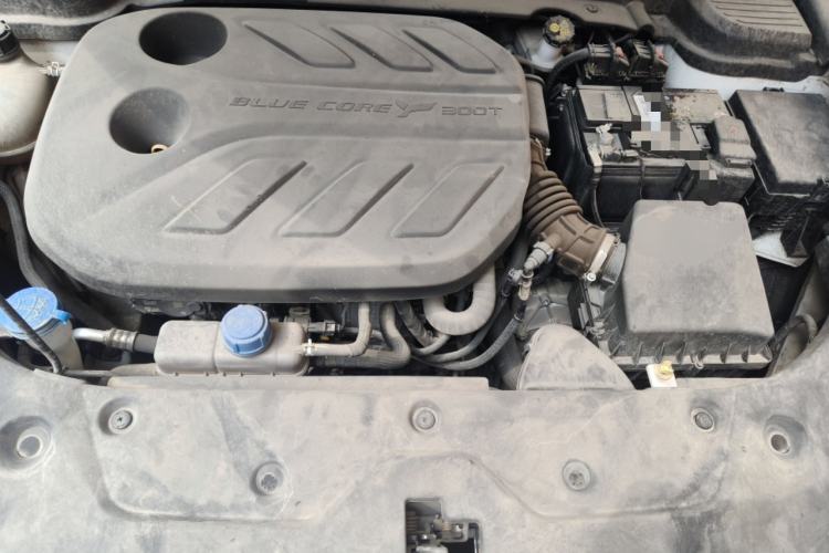 Used CHANGAN OSHAN X5 PLUS 2023 1.5T DCT Pioneer Edition Engine Bay