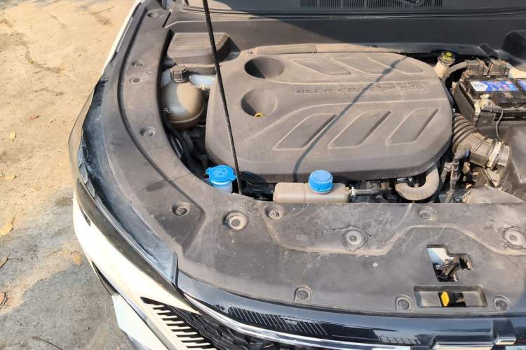 Used CHANGAN OSHAN X5 PLUS 2023 1.5T DCT Smart & Fun AI Edition Engine Bay Right