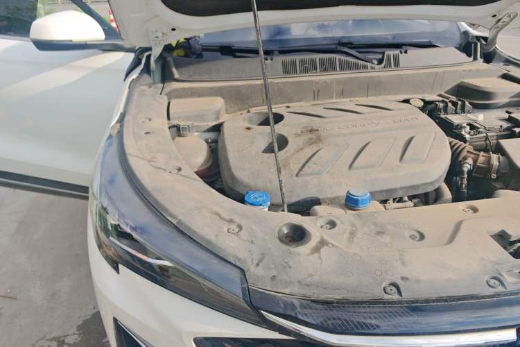 Used CHANGAN OSHAN X5 PLUS 2023 1.5T DCT Pioneer Edition Engine Bay Right