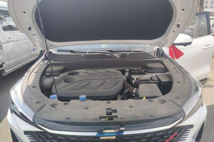 Used CHANGAN OSHAN X5 PLUS 2023 1.5T DCT Navigation Edition Engine Bay