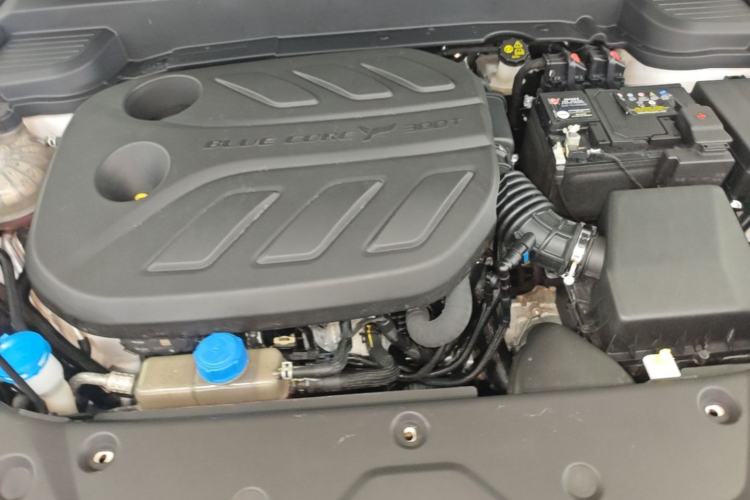 Used CHANGAN OSHAN X5 PLUS 2023 1.5T DCT Smart & Fun AI Edition Engine Bay
