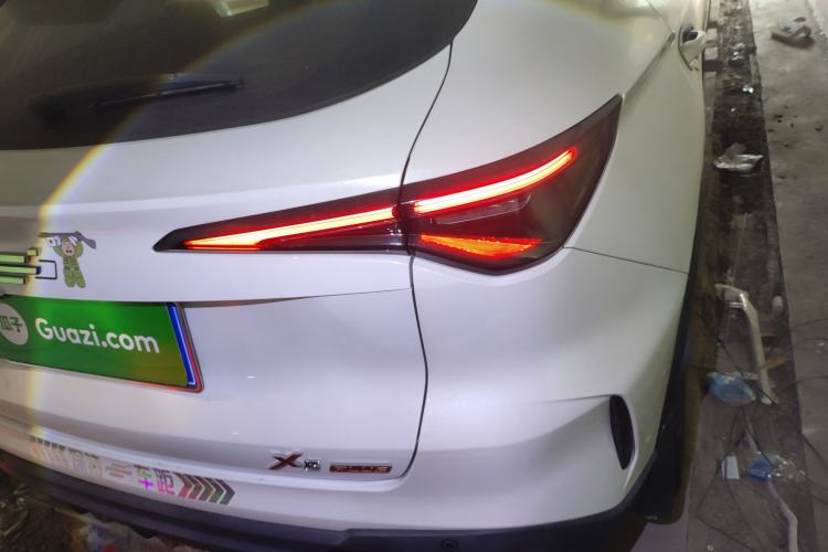 Used CHANGAN OSHAN X5 PLUS 2023 Revised 1.5T DCT Excellence Edition Exterior 6