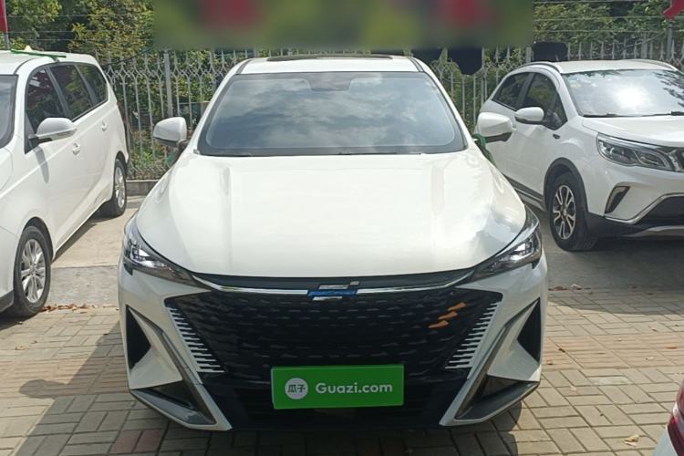 Used CHANGAN OSHAN X5 PLUS 2023 Revised 1.5T DCT Excellence Edition Front