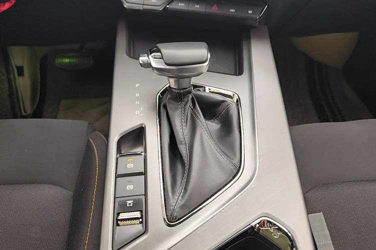 Used CHANGAN OSHAN X5 PLUS 2023 1.5T DCT Enjoyment Version Gear Lever