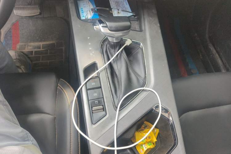 Used CHANGAN OSHAN X5 PLUS 2023 Revised 1.5T DCT Pioneer Edition Gear Lever
