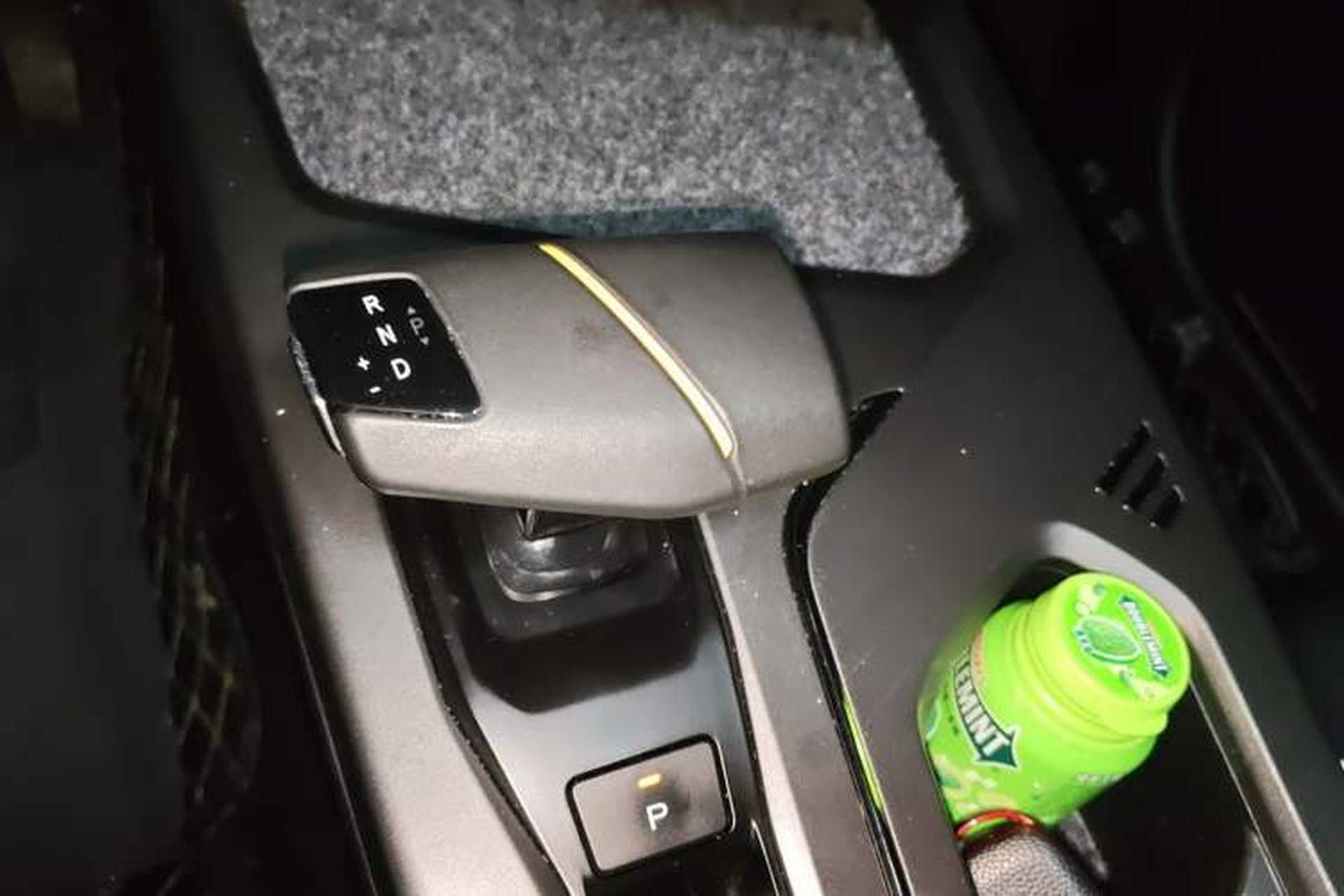 Used CHANGAN OSHAN X5 PLUS 2023 1.5T DCT Excellence Edition Gear Lever