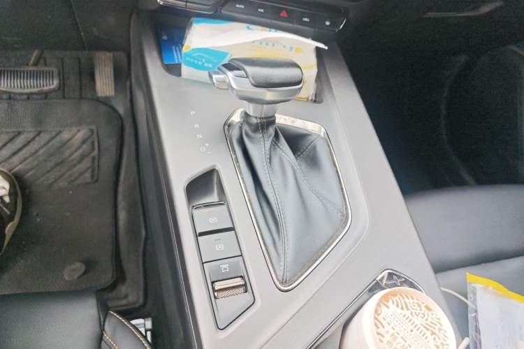 Used CHANGAN OSHAN X5 PLUS 2023 1.5T DCT Pioneer Edition Gear Lever