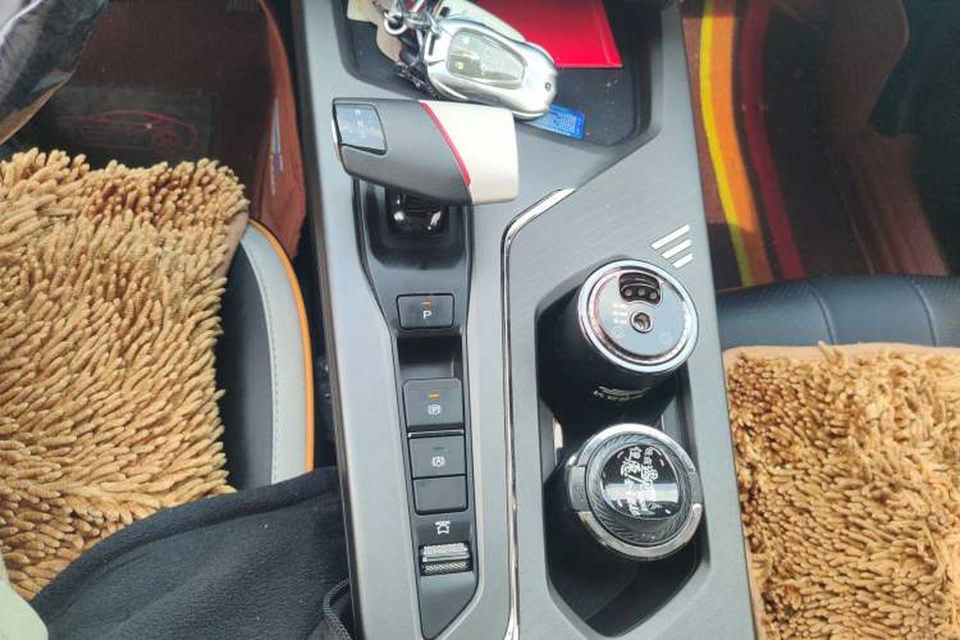 Used CHANGAN OSHAN X5 PLUS 2023 1.5T DCT Navigation Edition Gear Lever