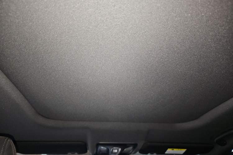 Used CHANGAN OSHAN X5 PLUS 2023 Revised Version 1.5T DCT Navigation Edition Headliner