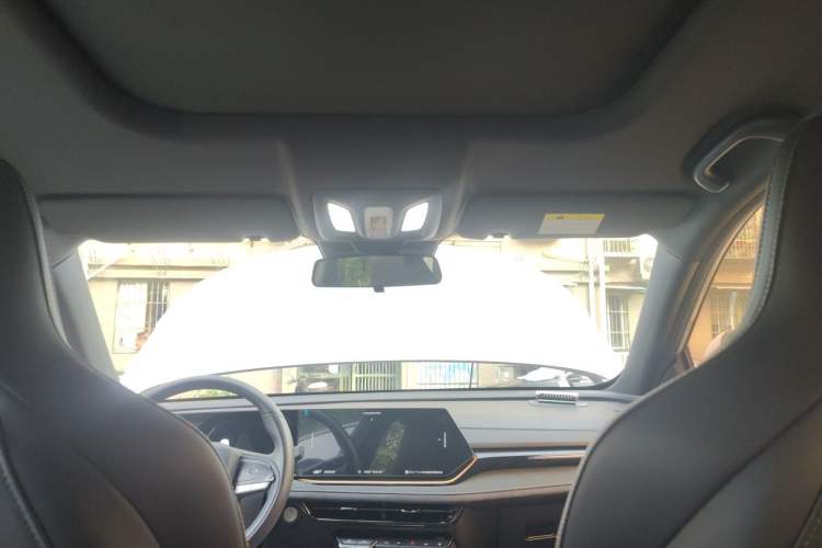 Used CHANGAN OSHAN X5 PLUS 2023 1.5T DCT Smart & Fun AI Edition Headliner
