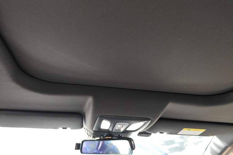Used CHANGAN OSHAN X5 PLUS 2023 Revised Version 1.5T DCT Navigation Edition Headliner