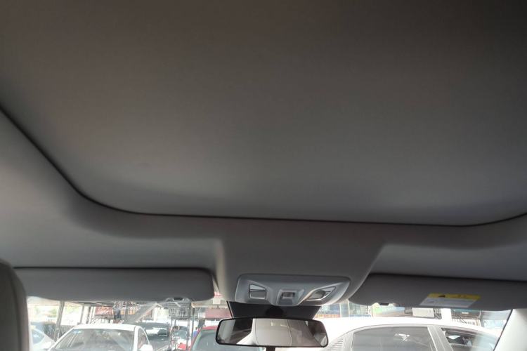 Used CHANGAN OSHAN X5 PLUS 2023 Revised 1.5T DCT Excellence Edition Headliner