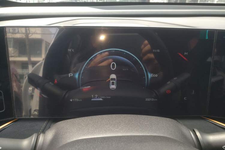 Used CHANGAN OSHAN X5 PLUS 2023 Revised 1.5T DCT Excellence Edition Instrument Cluster