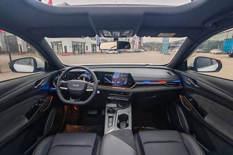 Used CHANGAN OSHAN X5 PLUS 2023 Revised 1.5T DCT Pioneer Edition Interior 2
