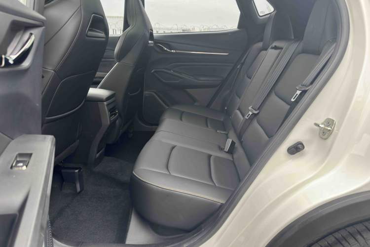 Used CHANGAN OSHAN X5 PLUS 2023 1.5T DCT Smart & Fun AI Edition Interior 2
