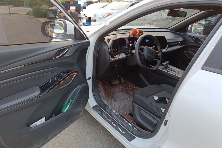 Used CHANGAN OSHAN X5 PLUS 2023 1.5T DCT Enjoyment Version Interior 3