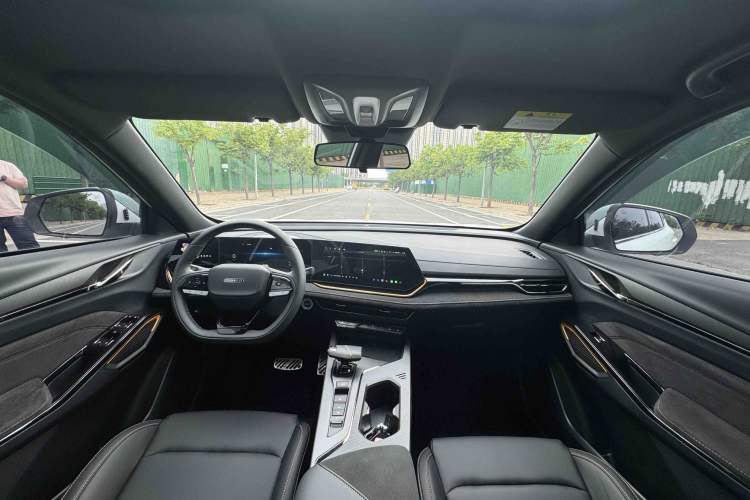 Used CHANGAN OSHAN X5 PLUS 2023 1.5T DCT Smart & Fun AI Edition Interior 3